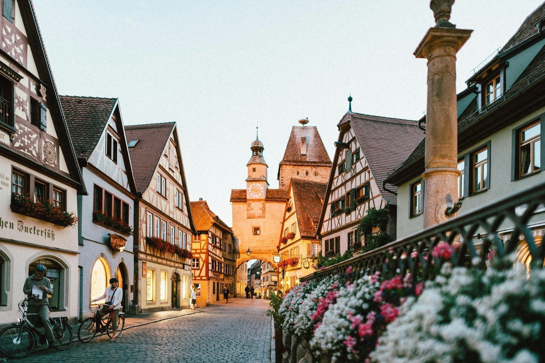Europe Travel Tips 2026: Visa, Currency, Power Adaptors, Weather & Essential Travel Advice
