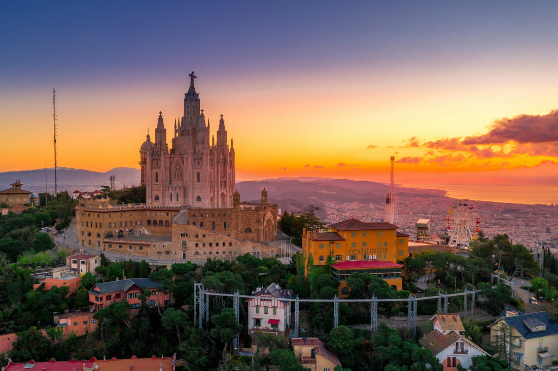 Spain Travel Tips 2026: Visa, Currency, Power Adaptors, Weather & Essential Travel Advice